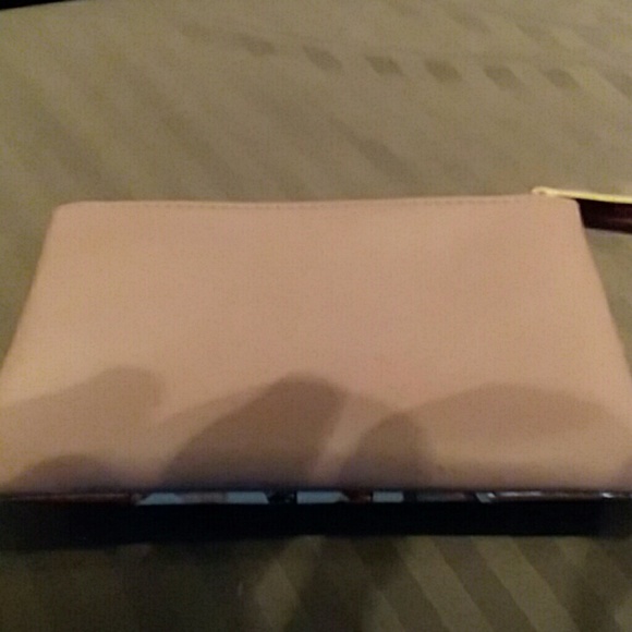 Makeup bag - Picture 2 of 2